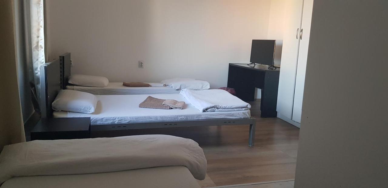 Dnd-X Hotell Pančevo Exteriör bild